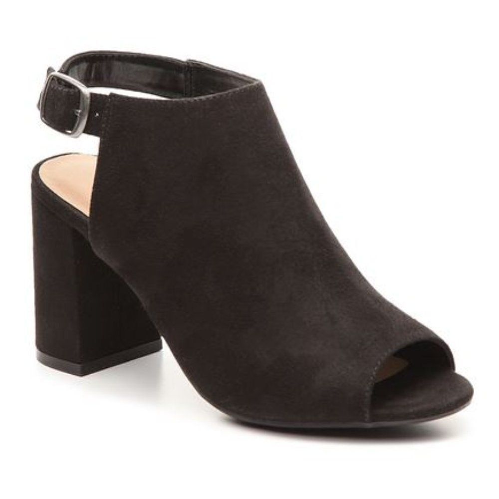 New CL by Laundry Black Sued Bestie Sandal Size 8